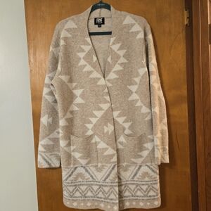 Frye Cozy Open Cardigan Sweater Tan & White Geometric Size L